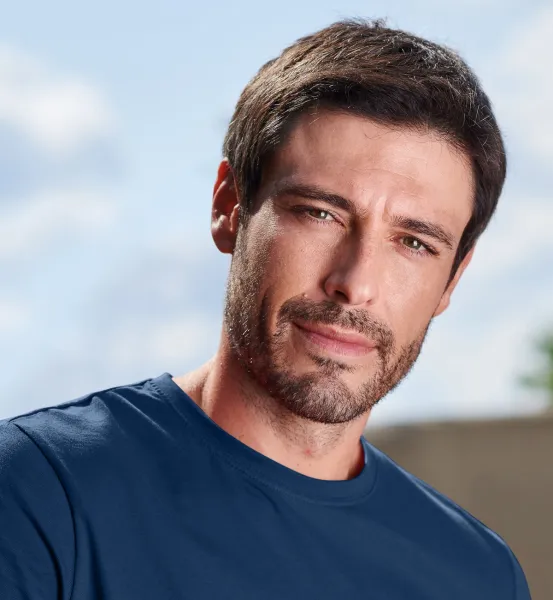 Das einfache T-Shirt der Männer - Klassischer Rundhalsausschnitt