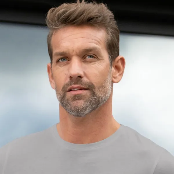 Exklusives Herren-T-Shirt - Klassischer Rundhalsausschnitt