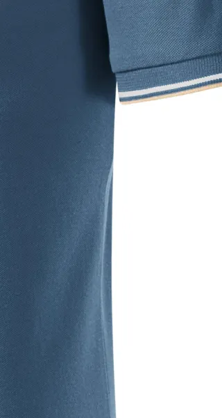 Klassisches Herren-Poloshirt - Schnitt mit Seitennähten