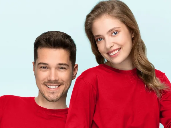 T-Shirt mit langen Ärmeln, geringes Gewicht - Klassischer Rundhalsausschnitt