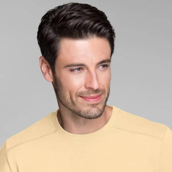 Herren T-Shirt verziert - Klassischer Rundhalsausschnitt