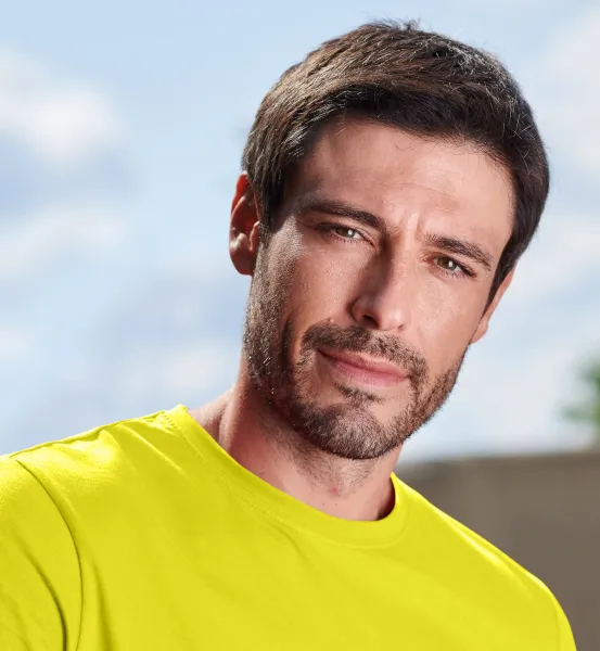 Das einfache T-Shirt der Männer - Klassischer Rundhalsausschnitt