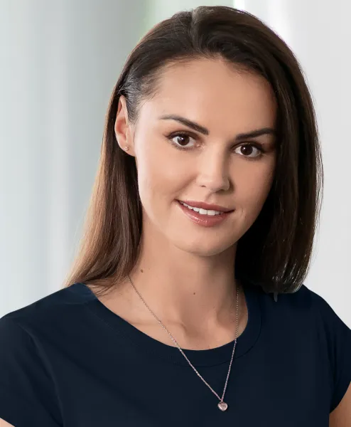 Langlebiges Damen T-Shirt - Tiefer Rundhalsausschnitt