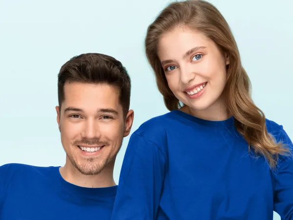 T-Shirt mit langen Ärmeln, geringes Gewicht - Klassischer Rundhalsausschnitt