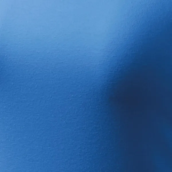 Eng anliegendes T-Shirt für Damen, V-Ausschnitt - Hochwertiges Material für maximalen Komfort