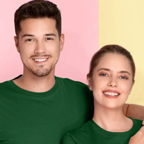 T-Shirt mit kurzen Ärmeln - Klassischer Rundhalsausschnitt