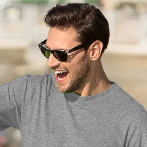 Das klassische T-Shirt der Männer - Klassischer Rundhalsausschnitt