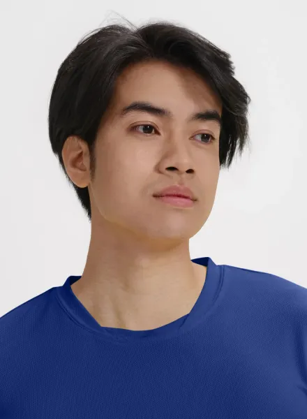 T-Shirt mit asymmetrischem Ausschnitt - Interessanter asymmetrischer Kragen